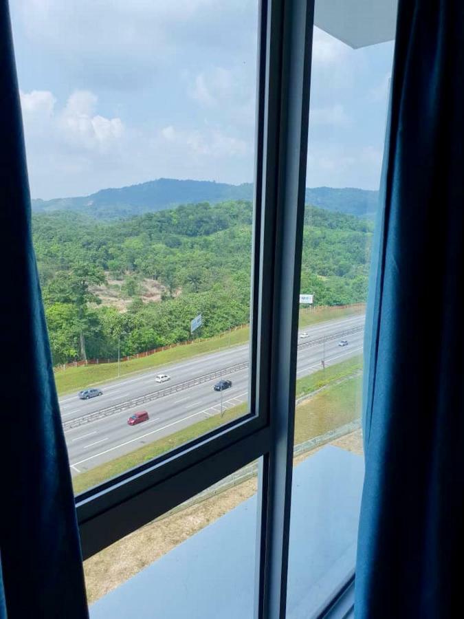 Homestay @ Bandar Seri Putra 加影 外观 照片